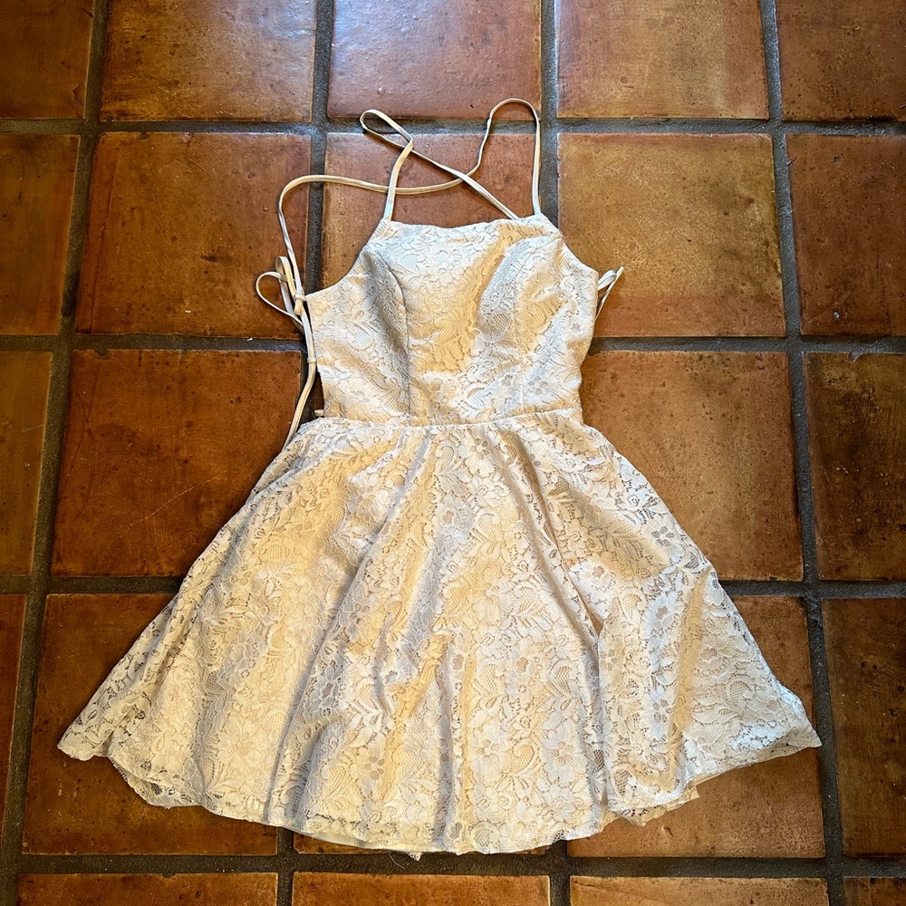 NWT Jaden Custom Ivory Lace Short Wedding Dress, Size 2P